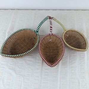Vintage Set of 3 Wicker Nesting Hanging Baskets